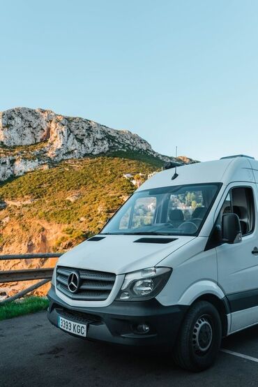 мерседес спринтер 515 грузовой: Легкий грузовик, Mercedes-Benz