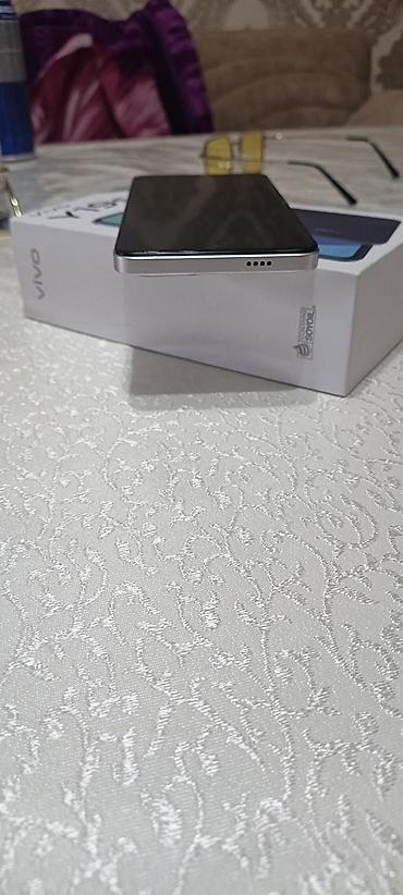 Vivo: Vivo Y19, 128 GB, Face ID — 5