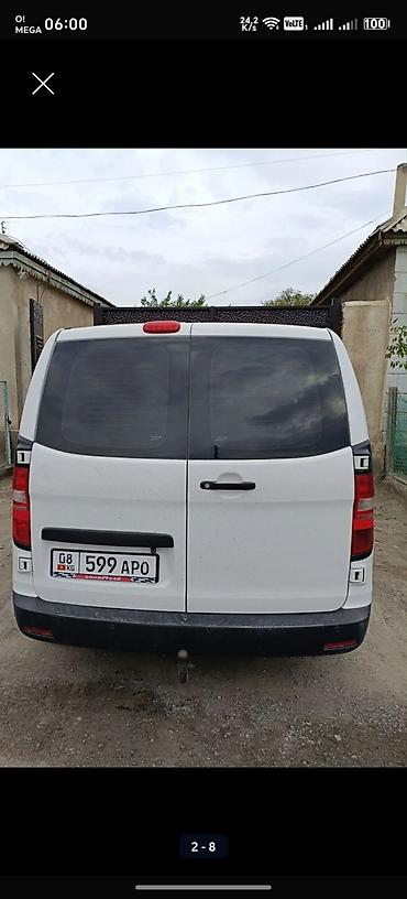 старекс 2: Hyundai H-1: 2011 г., 2.5 л, Механика, Дизель, Фургон — 2