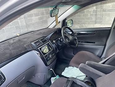 Toyota: Toyota Ipsum: 2002 г., 2.4 л, Автомат, Бензин, Минивэн — 2
