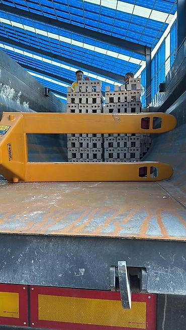 Строительный кирпич: Пустотелый, дырчатый, Жженый кирпич, Полублок, 250×120×90 — 11