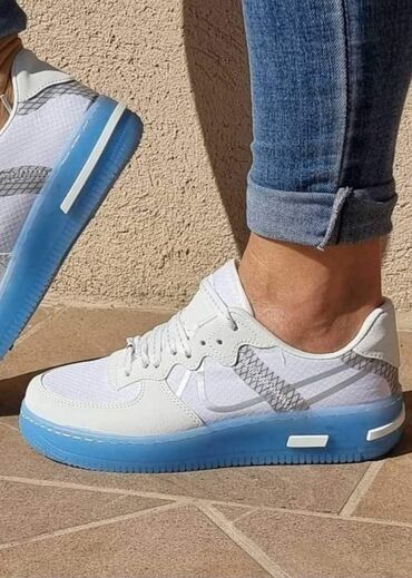 Women's Sneakers and athletic shoes: 41 — 21
