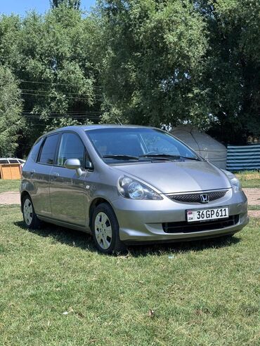 запчасть на мерс 814: Honda Jazz: 2006 г., 1.3 л, Механика, Бензин, Хетчбек