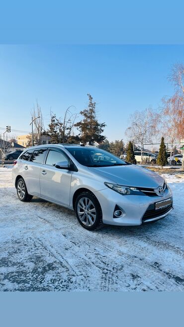 Toyota: Toyota Auris: 2014 г., 1.8 л, Вариатор, Гибрид, Универсал