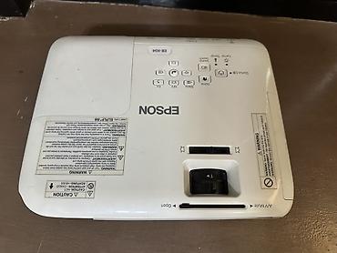 Проекторы: Проектор Epson EB-X04 - Яркость до 2800–3000 лм (3LCD) — чёткое — 2