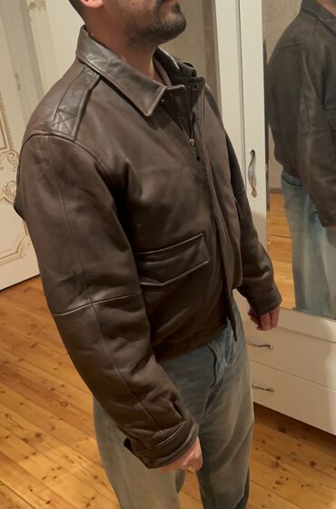 Kurtkalar: Deri kurka brend marka amerikadan alinib pilot kurtkasidi L razmerdi — 3