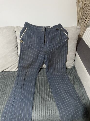 Haljine: Elegantna crno-zlatna haljina na pruge - Model: koktel/večernja — 30