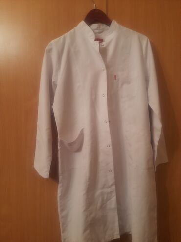 kiqurum qadın pijamaları: Tibbi xalat