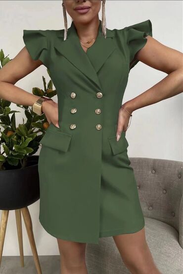 Haljine: 2700 na lalafo.rs — 3 Haljine: 2700 — 3