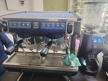 Профессиональные кофемашины: Peşəkar espresso avadanlığı dəsti - İki qruplu, tam — 1