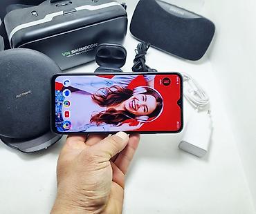 Poco: Poco M5, Б/у, 64 ГБ, цвет - Черный, 2 SIM — 1