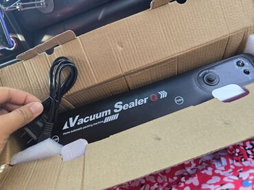 рем комплект: Вакууматор Vacuum Sealer Q — компактная домашняя машина для
