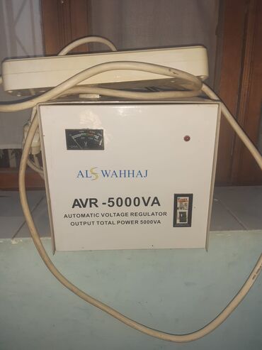 Жидкие обои: AL SWAHHAJ markasına məxsus bu AVR-5000VA avtomatik gərginlik