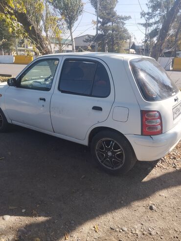 машина продам: Nissan March: 2001 г., 0.1 л, Автомат, Бензин, Хэтчбэк