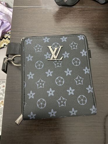 Классические сумки: Классическая сумка, Louis Vuitton, Турция, Мужские, Новый