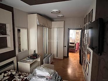 Mənzillər: 2 otaqlı mənzil – tam mebellə əşyalarla birlikdə satilir Plan: - — 7