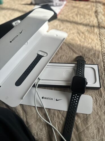 чехол google pixel 6: Apple Watch SE Nike, модель A2352, размер 44 мм - Корпус: алюминий
