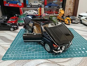 İncəsənət və kolleksiyalar: Məhsul: Kolleksiya üçün klassik avtomobil maketi – BMW 2002tii (miqyas — 6