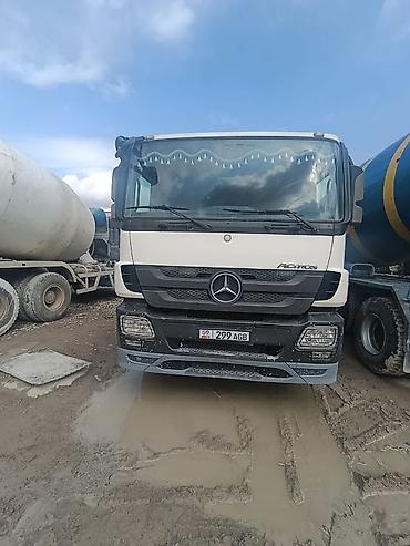 Бетононасос, Mercedes-Benz