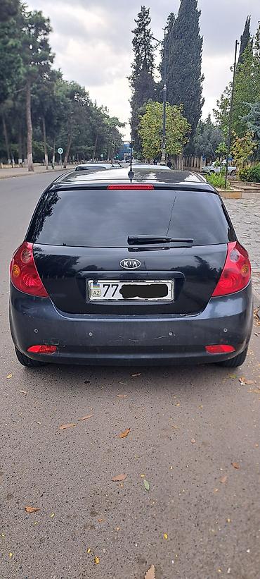 Kia: Kia Ceed: 1.4 l | 2008 il Hetçbek — 2