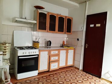 дома в селе ленинское: 15 м², 3 комнаты, Подвал, погреб, Забор, огорожен