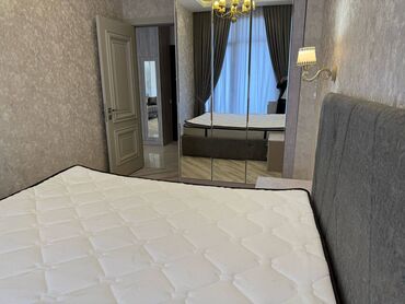 Uzunmüddətli kirayə mənzillər: Azadlıq prospekti, Bakı Sağlamlıq Mərkəzinin yanında, yeni tikili, 20 — 5