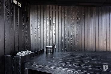 Бассейны: Интерьер черной бани может сочетать в себе современные и традиционные — 1