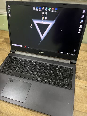 игровой диск для компьютера: Ноутбук, Acer, 16 ГБ ОЭТ, Intel Core i7, 15.6 ", Колдонулган, Оюндар үчүн, эс тутум SSD