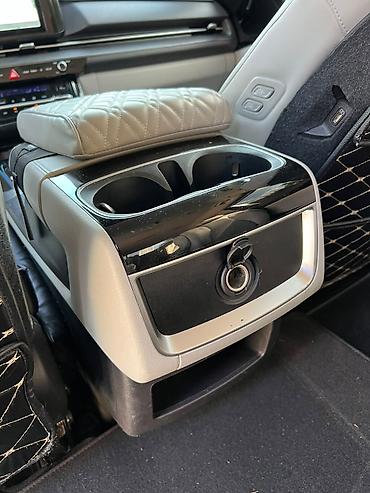 Kia: Kia Carnival: 2021 г., Минивэн — 24