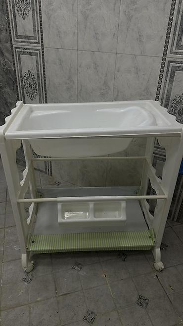 wfaner mebel: Uşaq üçün vanna və alt dəyişim masası (2-si 1-də) - Üst hissə: körpə — 1