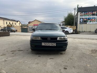 Opel: Opel Vectra: 2 l | 1994 il 300303 km Sedan — 14