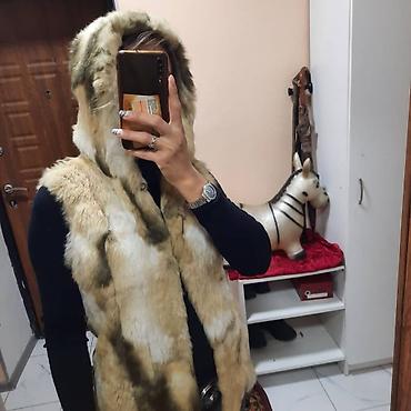 Продаются качественные привозные безрукавки с натуральным мехом at lalafo.kg Продаются качественные привозные безрукавки с натуральным мехом