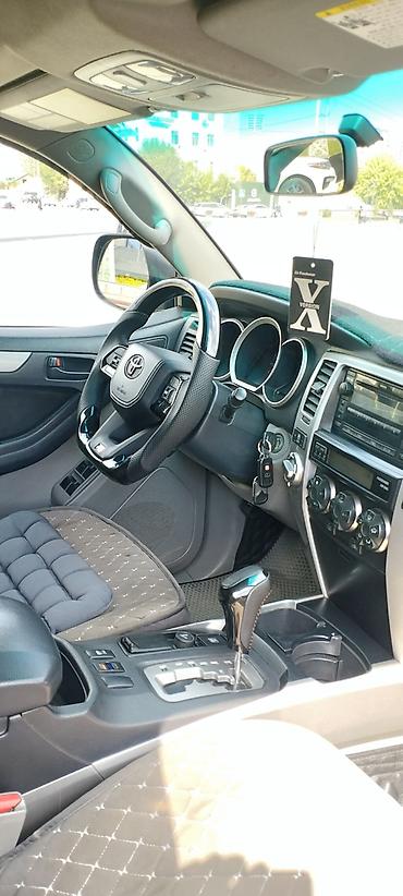 семиместный внедорожник: Toyota 4Runner: 2007 г., Автомат, Внедорожник — 8