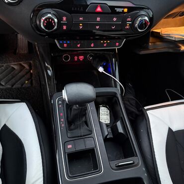 Kia: Kia Sorento: 2019 г., 2 л, Бензин — 19