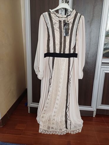 платье белый: Повседневное платье, Турция, Осень-весна, Длинная модель, Шифон, Турецкое, XL (EU 42)