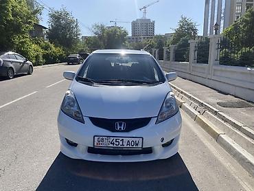фит 3: Honda Fit: 2010 г., 1.5 л, Автомат, Бензин, Хэтчбэк — 1