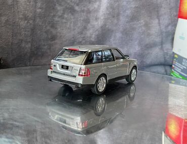 Avtomobil modelləri: 2006 il, 1:35, Dəmir, Ödənişli çatdırılma — 9