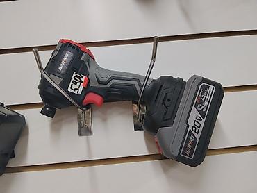 led лампа: Аккумуляторный переносной светильник/фонарь 20V - Питание — 1