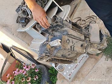 старих: Набор оригинальных запчастей для Alfa Romeo 16V Twin Spark: - — 10