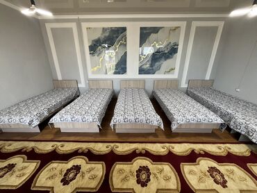 кровать металлическая цена: Кровать односпальная, выполненная в светлых тонах, идеально подходит