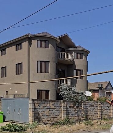 губада сатылан евлери: 4 комнаты, 242 м², Нет кредита, Свежий ремонт