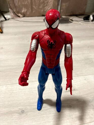 sanke za bebe aksa: Hasbro Spiderman akciona figura Jako lepa i pokretna akciona figura u