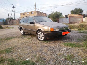 пассат b7: Volkswagen Passat: 1989 г., 1.8 л, Механика, Бензин, Универсал