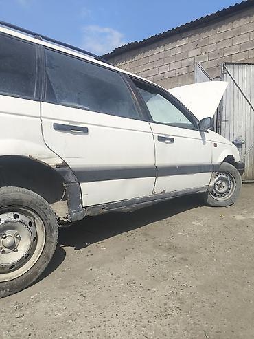 Унаа сатуу: Volkswagen Passat: 1991 г., 1.8 л, Кол менен иштөөчү, Бензин, Универсал — 3