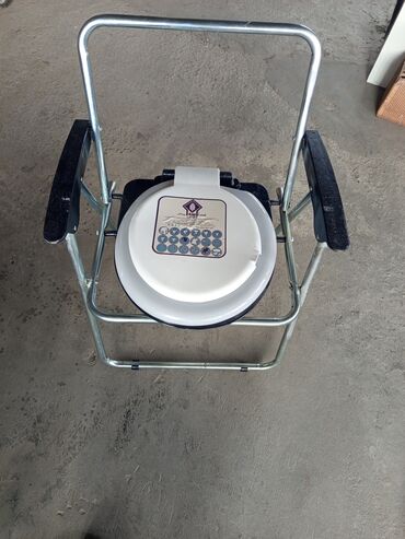 Xəstələr üçün unitazlar: Meyra əlil arabası - Brend: MEYRA - Rəng: qara oturacaq və arxalıq — 8