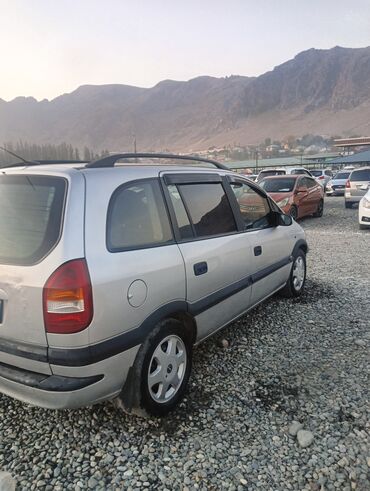 Opel: Opel Zafira: 2001 г., 1.8 л, Автомат, Бензин