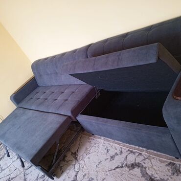 кожанная мебель: Прямой диван, цвет - Серый, Б/у