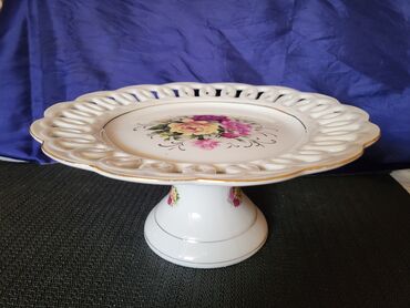 Činije: Bombonijera nova,vintaz Vabene porcelanska. Porcelanska na lalafo.rs — 1 Činije: Bombonijera nova,vintaz Vabene porcelanska. Porcelanska — 1