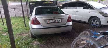 Ford: Ford Mondeo: 2002 г., 1.8 л, Механика, Бензин, Седан