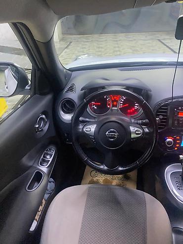 skoda minivan: Nissan Juke: 1.6 l | 2012 il Krossover — 10